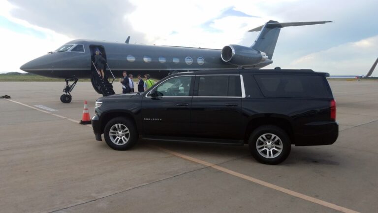 Why Choose a Private Limo Instead of a Shared Shuttle for Airport Transfers