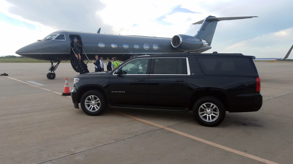 corporate transfers and rides of limousine SUV and shuttleHouston And Galveston Limousine